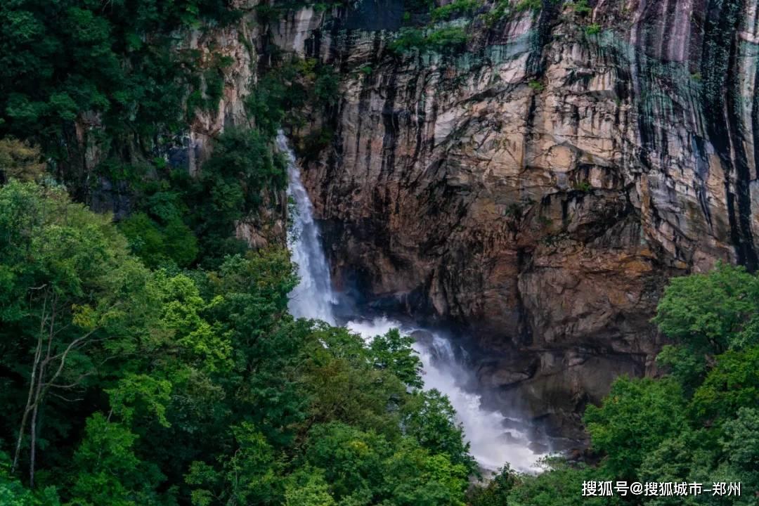女生怎样穿搭最有韵味？